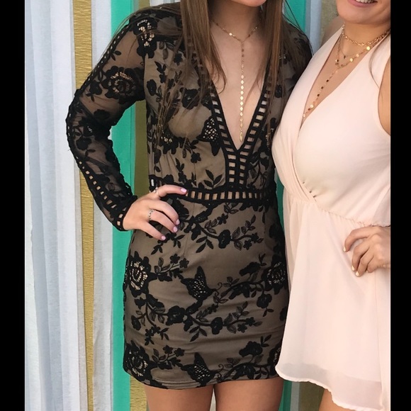 Tobi Embroidered Bodycon Dress - Picture 2 of 5